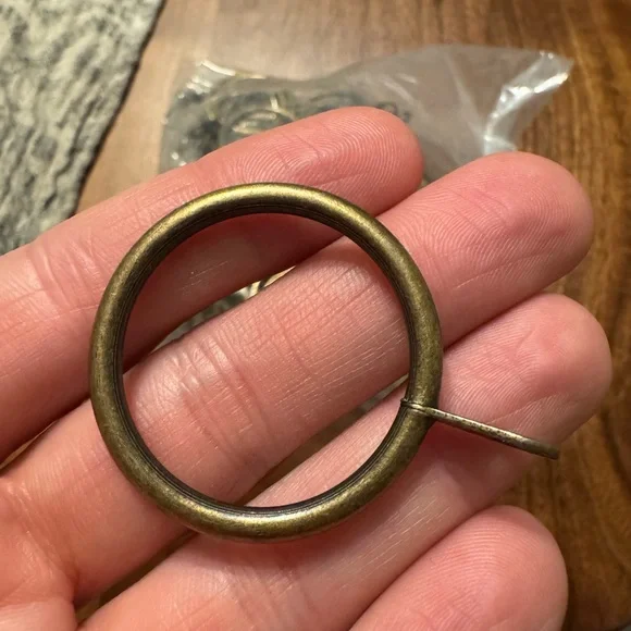 Gold Curtain Rings with Clips - Picture 6 of 6